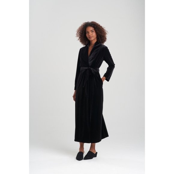 Natori Other - NATORI Natalie Velvet Long Black Robe Size Medium Missing A Belt